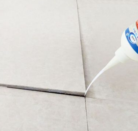 新乡瓷砖空鼓维修公司分享卫生间瓷砖脱落的原因可能有以下几点